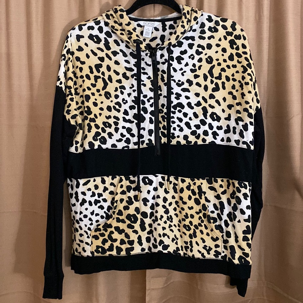 Sofia Intimates pullover